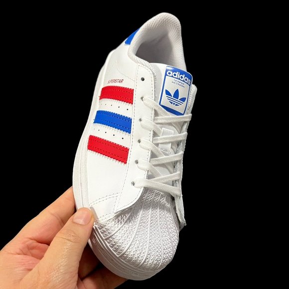 adidas Originals Superstar Boys Casual Sneaker Size 3 White Multi Lace Up - Picture 3 of 16